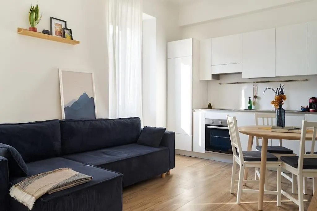 La Maison Blue, Between Portello-Fiera-Mico-Citylife Milan Italy